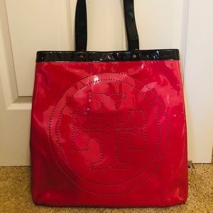 Tory Burch tote bag, hardly used. Great condition!